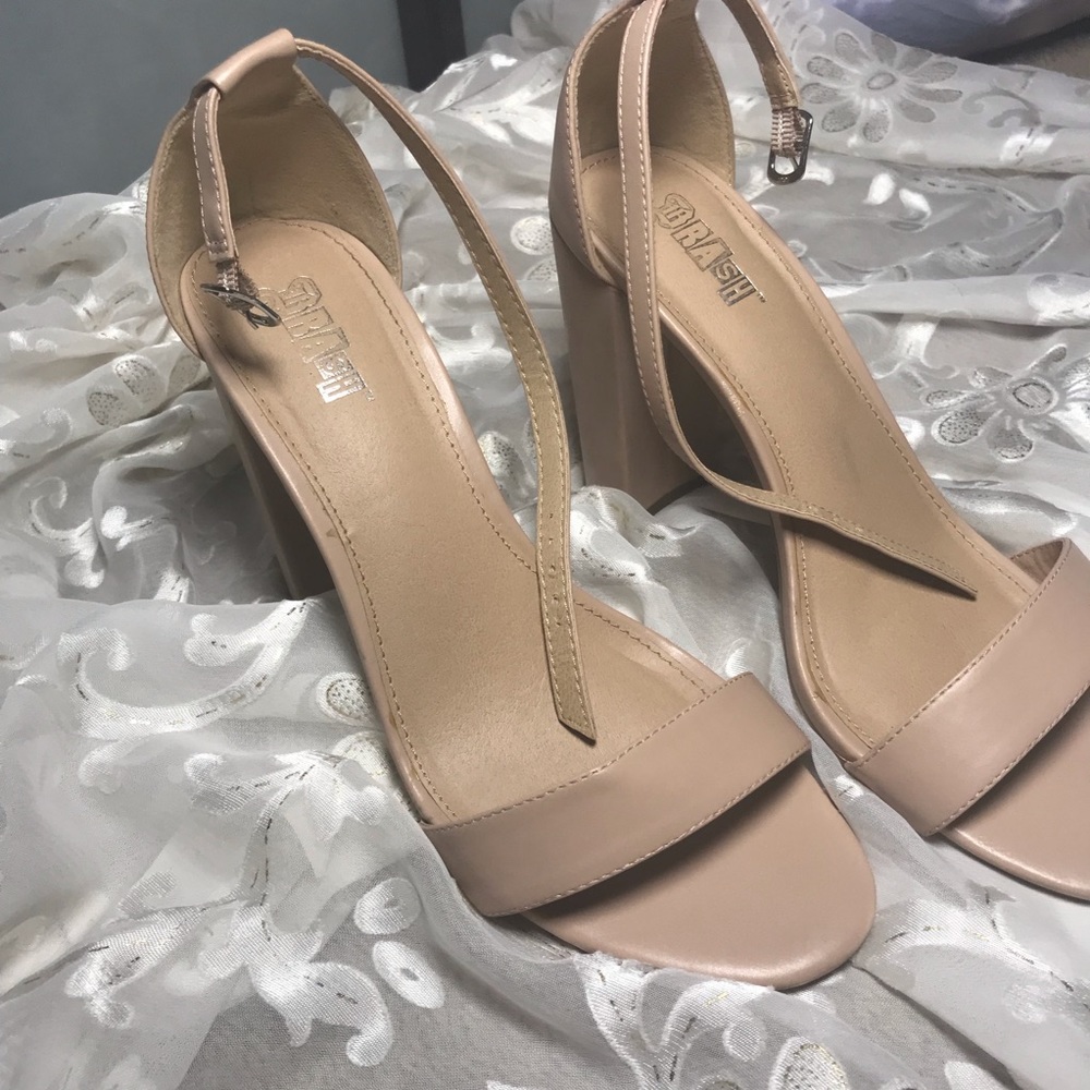 Tan Block Heels - 9